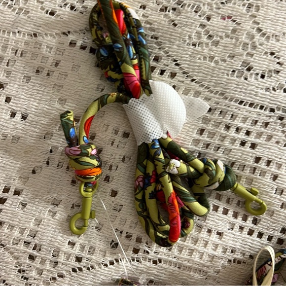 Vera Bradley NWT Mini Hathaway Meadow Bouquet Tote - Picture 8 of 9